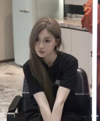 -慕名造型