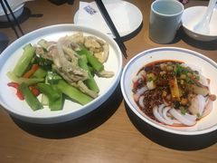 -卞氏菜根香(青羊万达店)