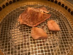 -铭牛烧肉·和牛海鲜自助(高新月牙湖店)