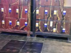 -YOGO优果密室逃脱(新佳丽广场店)