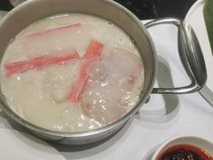 -红鼎豆捞·非遗鲍皇汤火锅(宝丰路店)