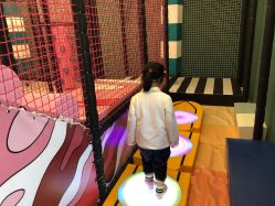 -MELAND CLUB亲子乐园·派对·餐厅(北京芳圆里ID MALL店)