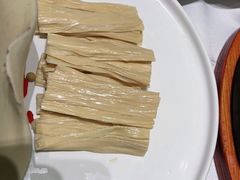 -红鼎豆捞·非遗鲍皇汤火锅(宝丰路店)