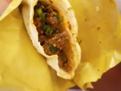 -曾笼笼牛肉饼