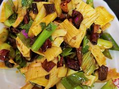 -瑞杰烧烤店·24小时营业(山东路店)