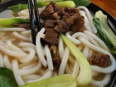 -丽虹云南过桥米线(兴工街店)