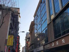 -梅记大块头爆鱼店(乍浦路店)