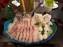-鲜入唯煮·港式海鲜牛肉火锅(金宝街店)