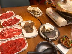 -天成·潮州牛肉脆肉鱼生蚝自助火锅