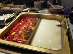 -尚尚仙·酸汤猪手·猪肚鸡火锅(华联万柳购物中心店)