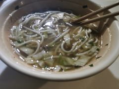 -花溪王记牛肉粉(四季花溪商场店)