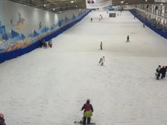-乔波室内滑雪场