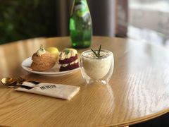 -ZING COFFEE 镜咖啡