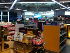 -日上免税店(三径路t3店)