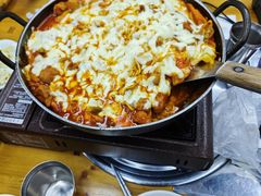 -亲昵春川鸡排(韩国美食街店)