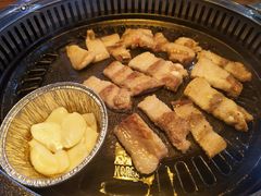 -豚豚猪村烤肉·韩国烤肉(总店)