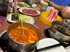 -四囍码头海鲜烧烤自助火锅(外滩南京东路悦荟广场店)