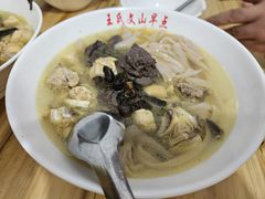 -文山荷鲜居(翠湖店)