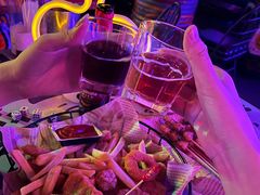 -UP嘻哈酒吧(粉巢店)