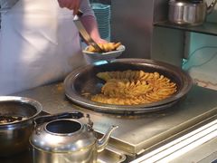 -老新隆牛肉锅贴(新街口店)