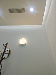 -苗医生专业祛痘·皮肤管理