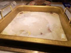 -尚尚仙·酸汤猪手·猪肚鸡火锅(华联万柳购物中心店)