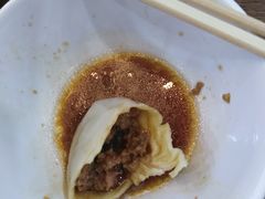 鲜肉小笼-老山塘点心(兆佳巷店)