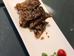 -HOMES上海本帮菜(襄阳公园店)