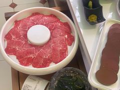 -洪氏嗨捞·广东猪肚鸡·椰子鸡火锅(西咸万象城店)