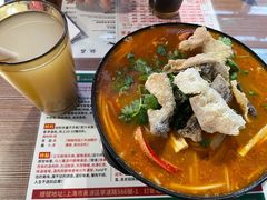招牌炸酱小锅米线-肥汁米蘭香港米线(宁波路总店)