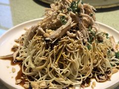 -铜锣湾·有麝自然香(重庆新天地店)