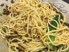 -人民解放纪念碑