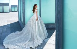 -艾米丽婚纱礼服