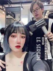 -FRIDAY星期五专业美发沙龙