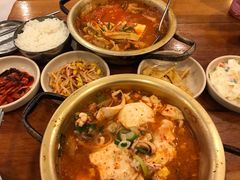 海鲜豆腐锅-金北顺大锅家(신사본점)