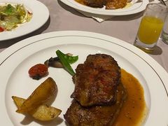 牛肩肉-戈雅法餐厅(世界城广场店)