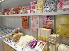 -好利来(八里庄店)