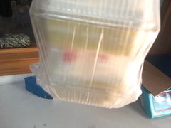 -红宝石·鲜奶小方·海派西点房(金杨店)