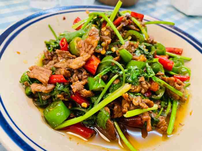 春风酒家-"一到岳阳朋友就接我来了.号称是最近热度很..."-大众点评移