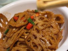-偶屋里钵少爷(时代广场店)