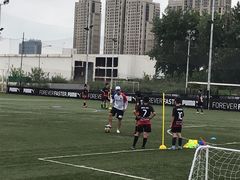 -Riverside河畔少儿足球培训(前滩店)
