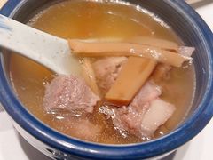 -八府香鸭·啫啫煲(华山路店)