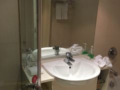 -杭州滨江宝龙城华美达酒店