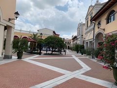 -佛罗伦萨小镇广佛名品奥特莱斯(疏港路店)