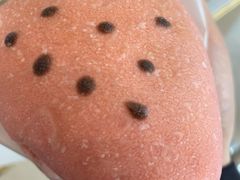 草莓雪宝宝-奈雪的茶(杭州万象城PRO店)