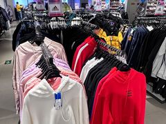 -唯品会(北京国瑞城店)