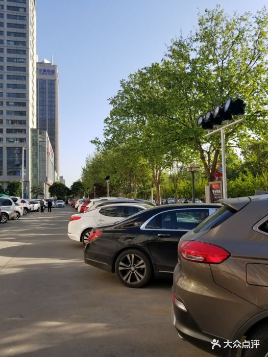 卜蜂蓮花唐延路店停車場-圖片-西安愛車-大眾點評網