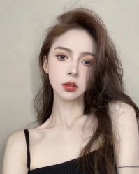 -丝语萱形象