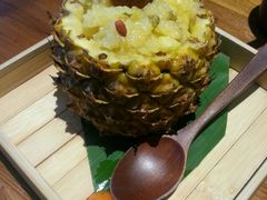 傣味菠萝饭-云海肴·汽锅鸡·云南菜(天津国金汇店)