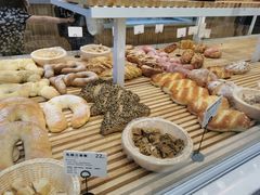-焙丽拾光(麦凯乐直营店)